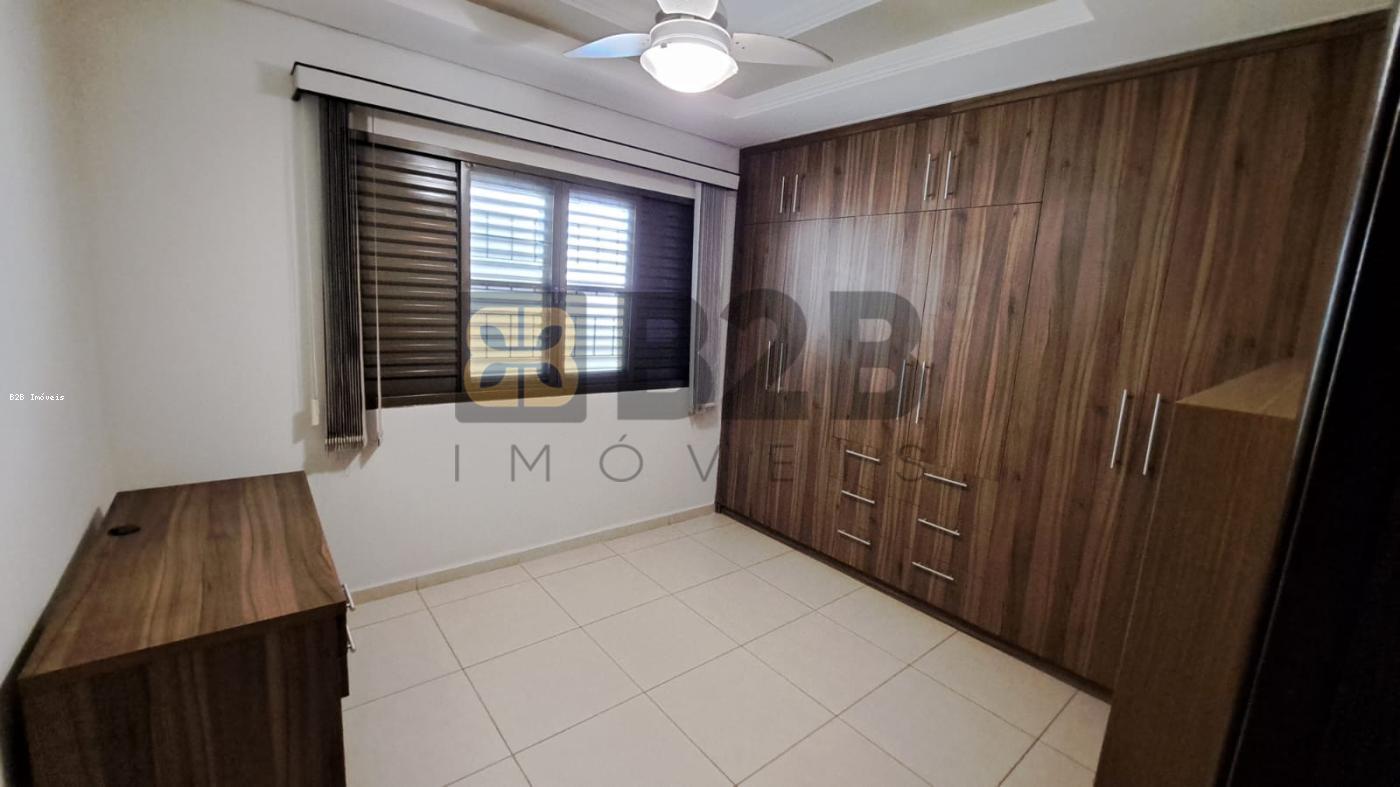 Casa à venda com 3 quartos, 260m² - Foto 12