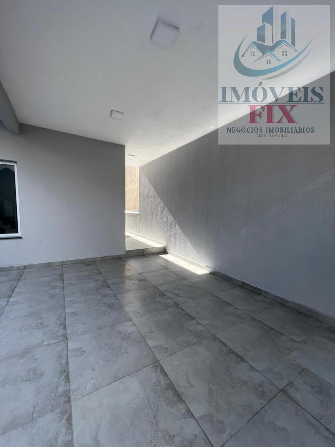 Casa à venda com 3 quartos, 164m² - Foto 4