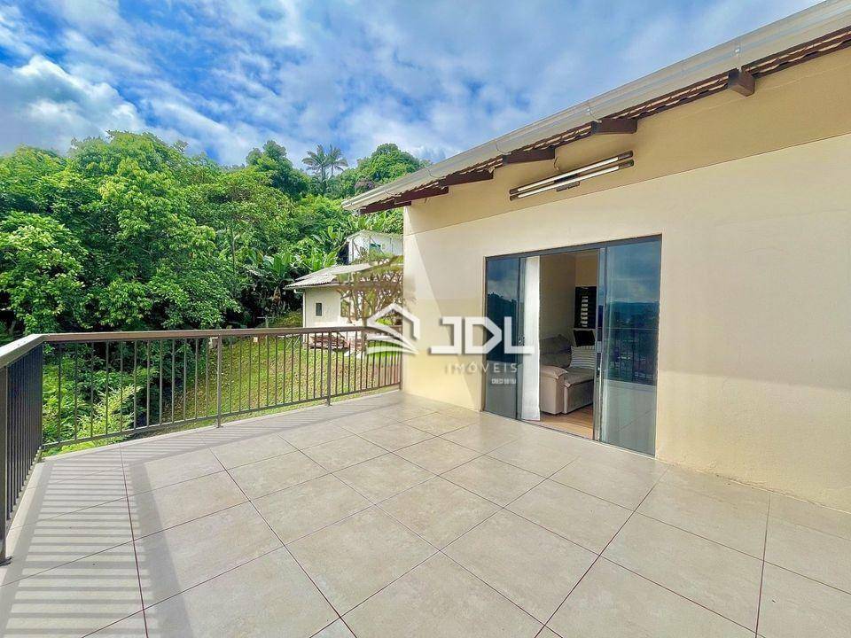 Casa à venda com 3 quartos, 205m² - Foto 7