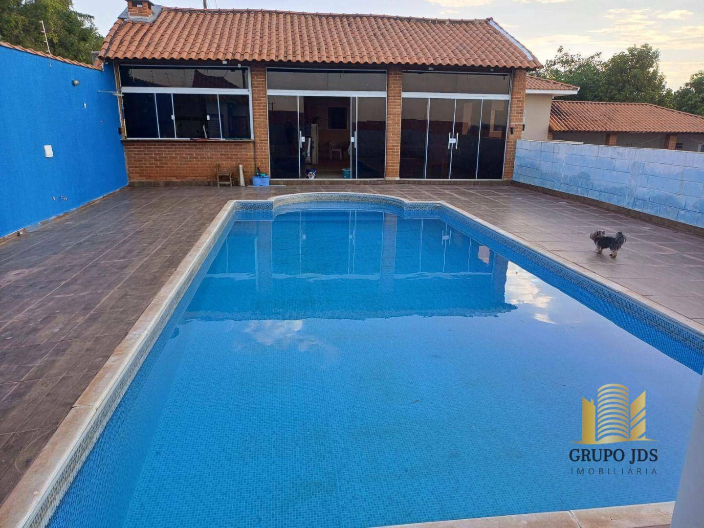 Chácara à venda com 2 quartos, 180m² - Foto 18