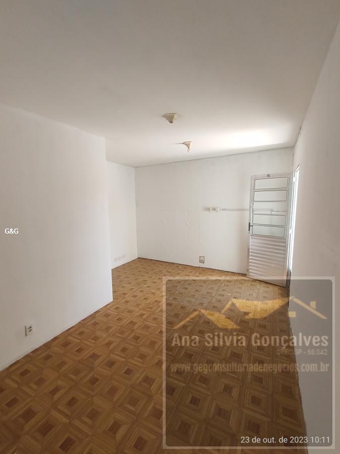 Casa para alugar com 1 quarto, 60m² - Foto 25