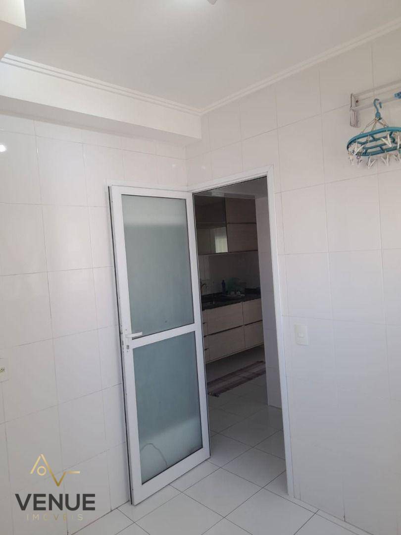 Apartamento à venda com 3 quartos, 135m² - Foto 9