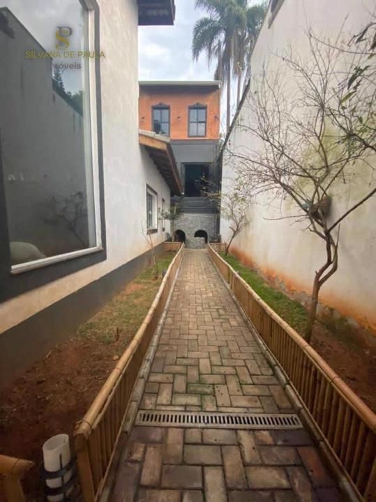 Casa à venda com 4 quartos, 600m² - Foto 34