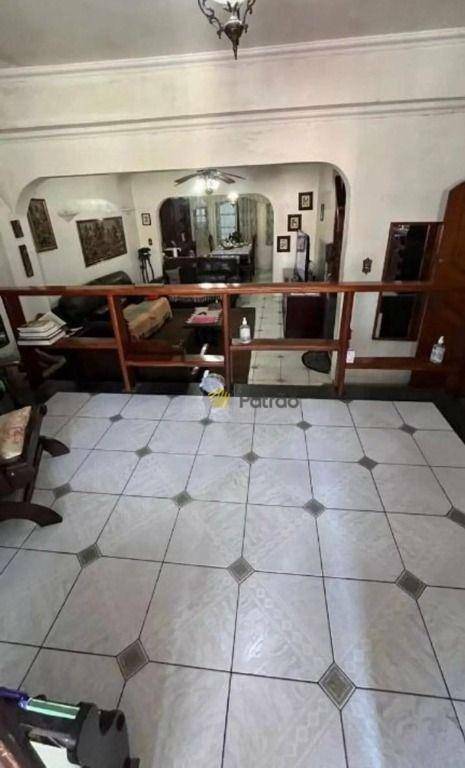 Sobrado à venda com 3 quartos, 245m² - Foto 7