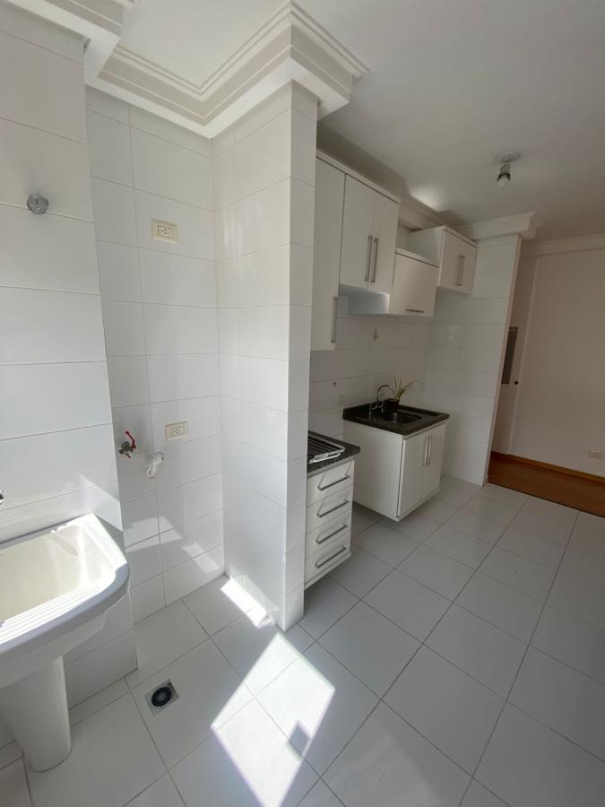 Apartamento para alugar com 2 quartos, 60m² - Foto 18