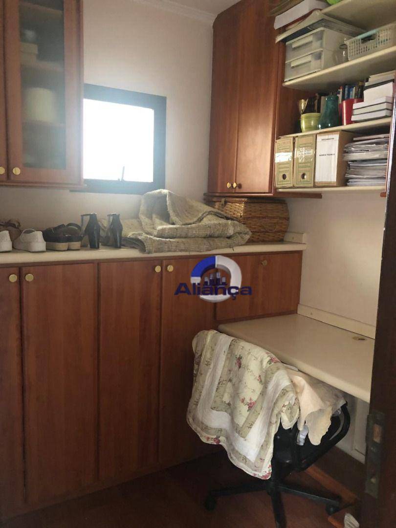 Apartamento à venda com 4 quartos, 185m² - Foto 16