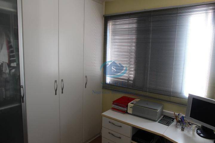 Apartamento à venda com 2 quartos, 68m² - Foto 4