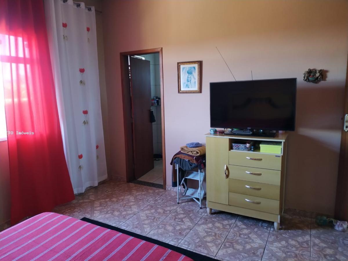 Casa à venda com 3 quartos, 570m² - Foto 8