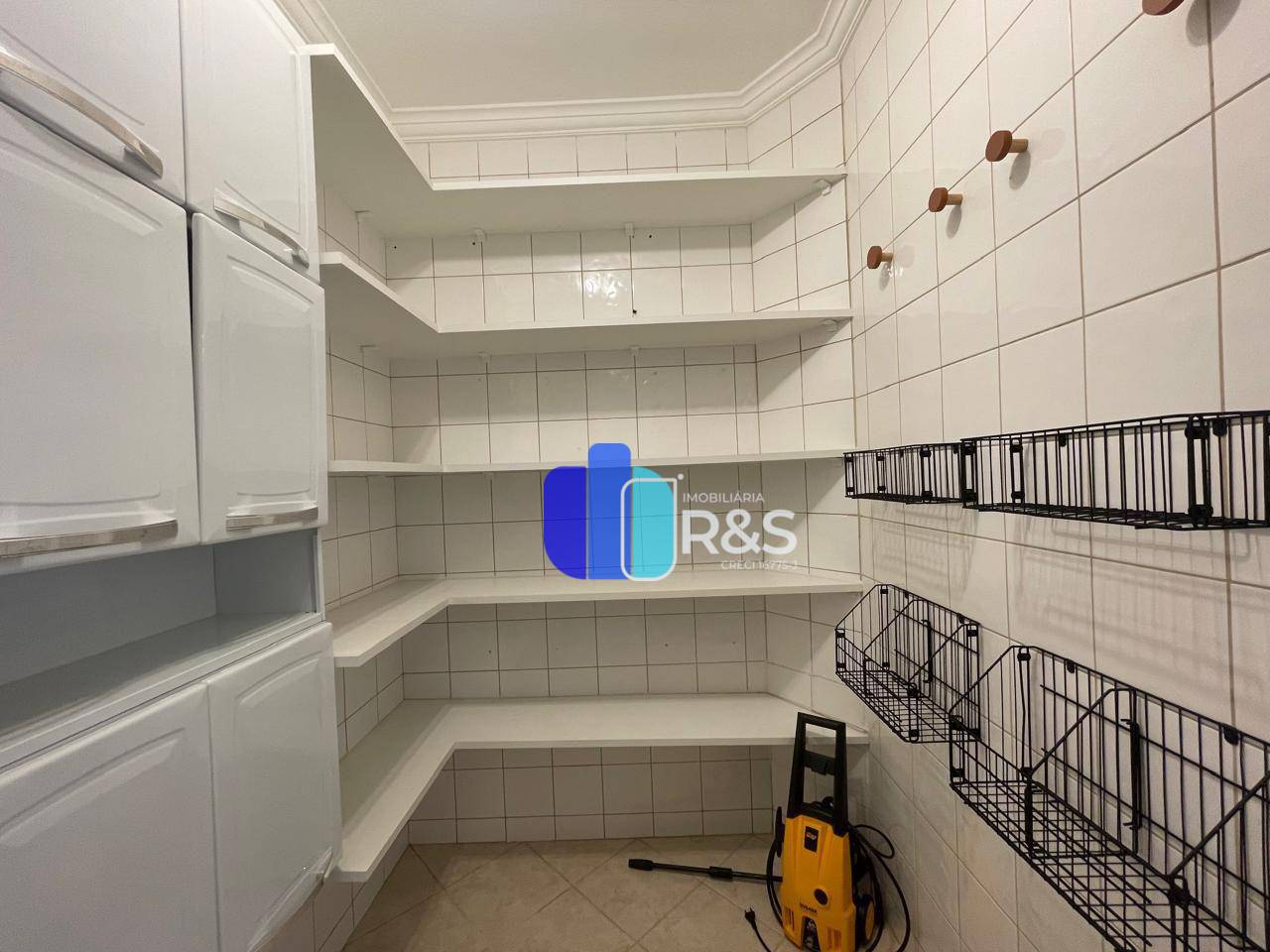 Casa de Condomínio para alugar com 4 quartos, 393m² - Foto 55