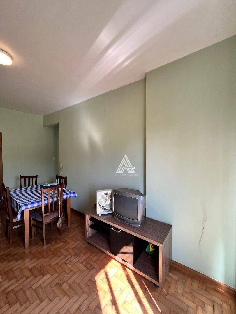 Apartamento à venda com 2 quartos, 80m² - Foto 4