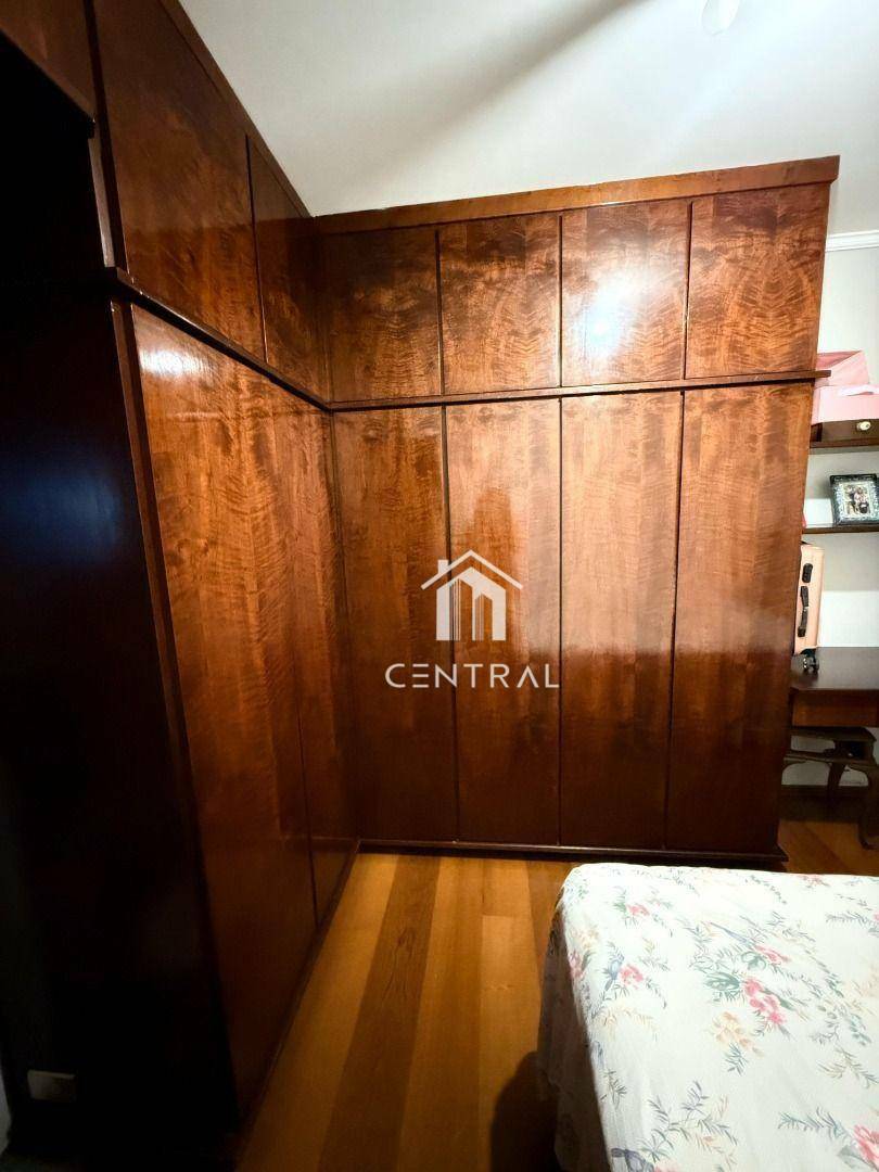 Casa à venda com 3 quartos, 219m² - Foto 16
