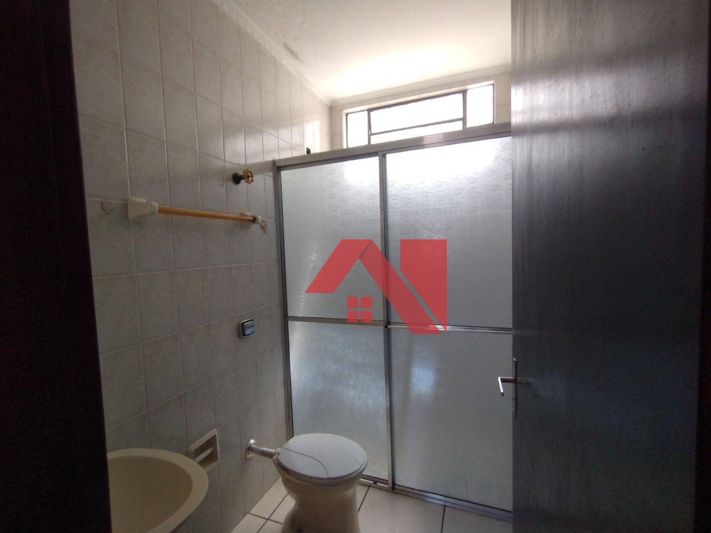 Apartamento para alugar com 3 quartos, 80m² - Foto 8