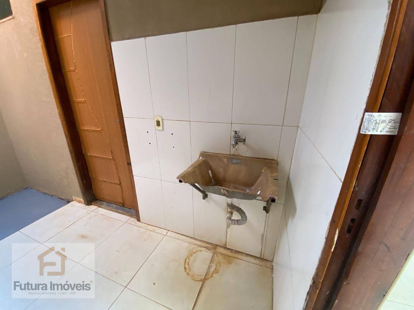 Casa para alugar com 2 quartos, 65m² - Foto 14