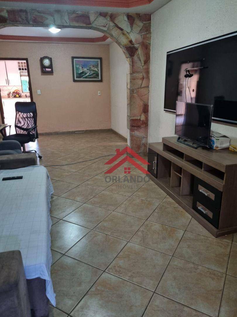 Casa à venda com 3 quartos, 140m² - Foto 4