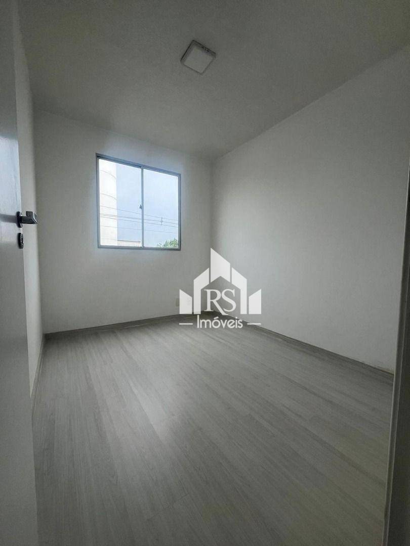 Apartamento à venda com 2 quartos, 44m² - Foto 2