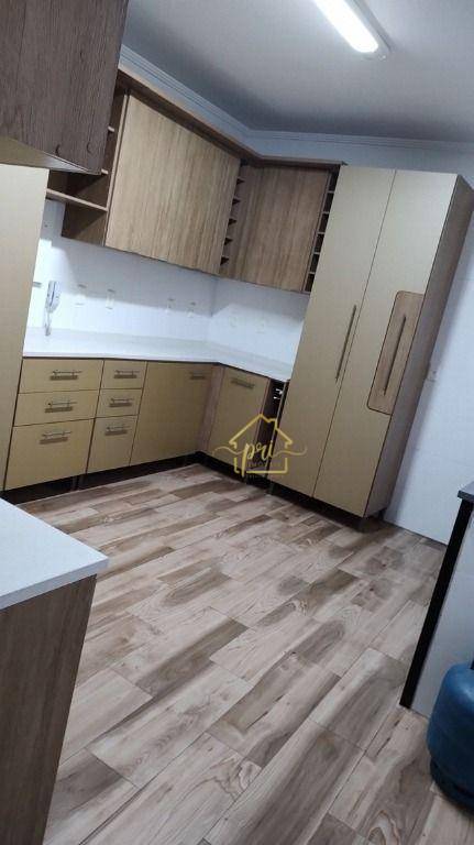 Apartamento à venda com 3 quartos, 98m² - Foto 4