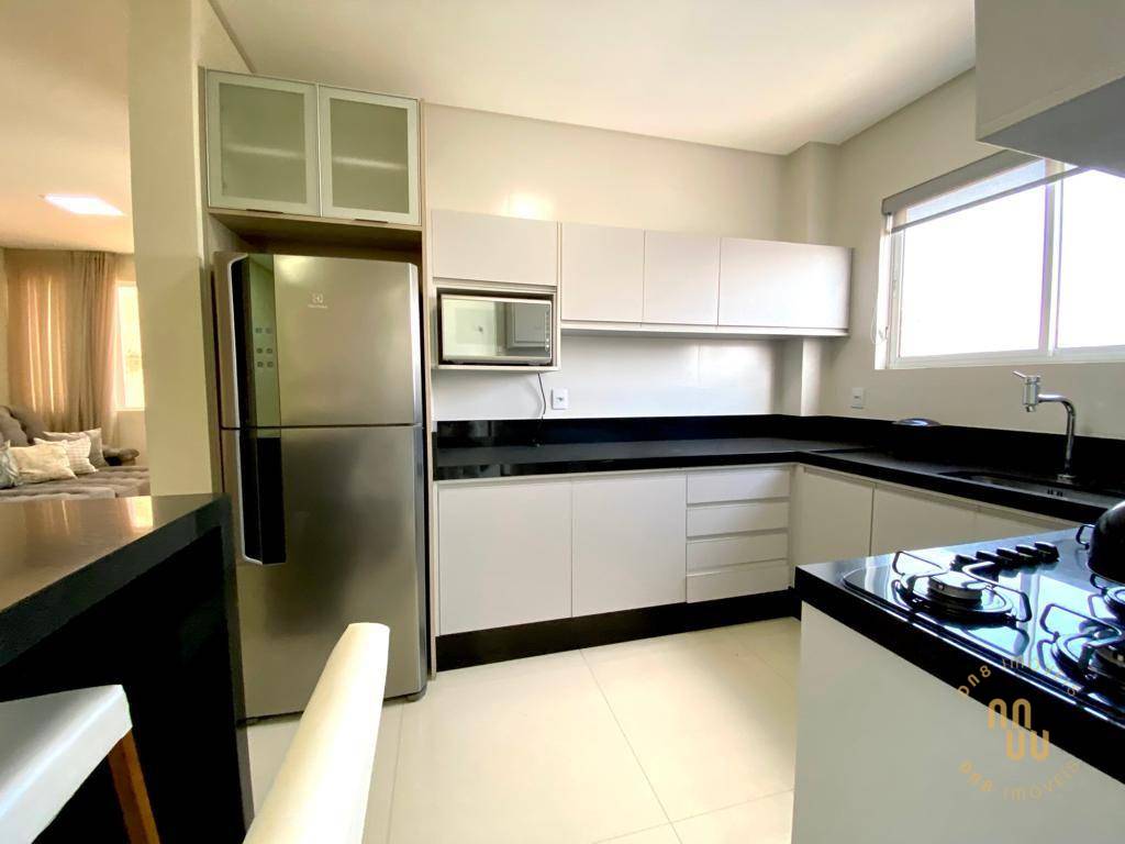 Apartamento à venda com 3 quartos, 120m² - Foto 9