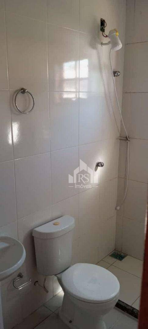 Casa à venda com 2 quartos, 72m² - Foto 13