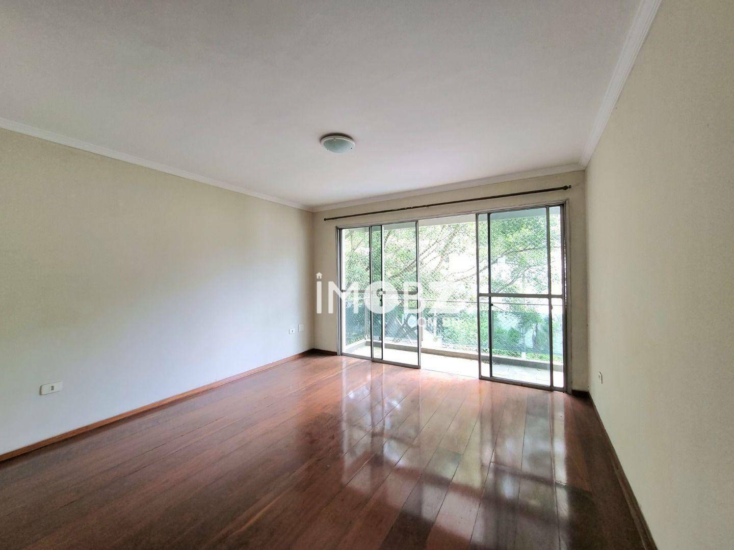 Apartamento à venda com 3 quartos, 116m² - Foto 1