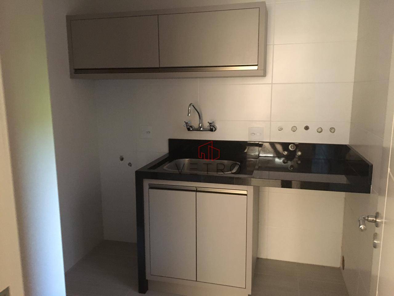 Apartamento à venda com 3 quartos, 222m² - Foto 12