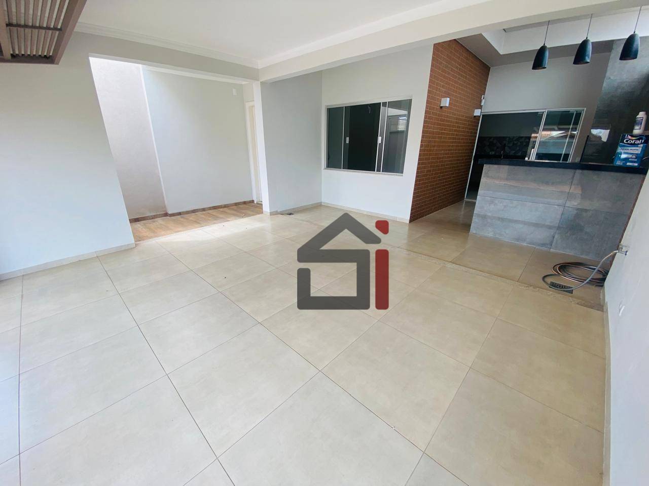 Casa à venda com 3 quartos, 104m² - Foto 2