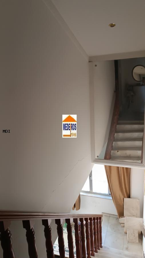 Casa à venda com 4 quartos, 210m² - Foto 39