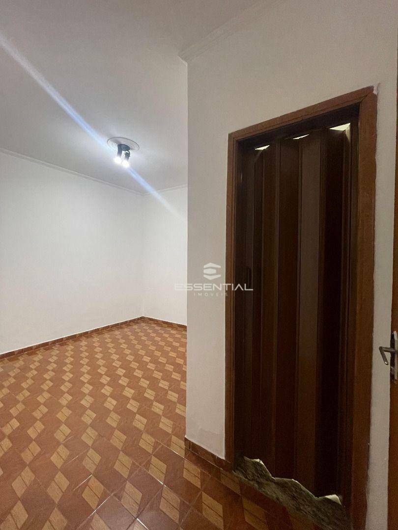 Casa à venda e aluguel com 3 quartos, 150m² - Foto 18