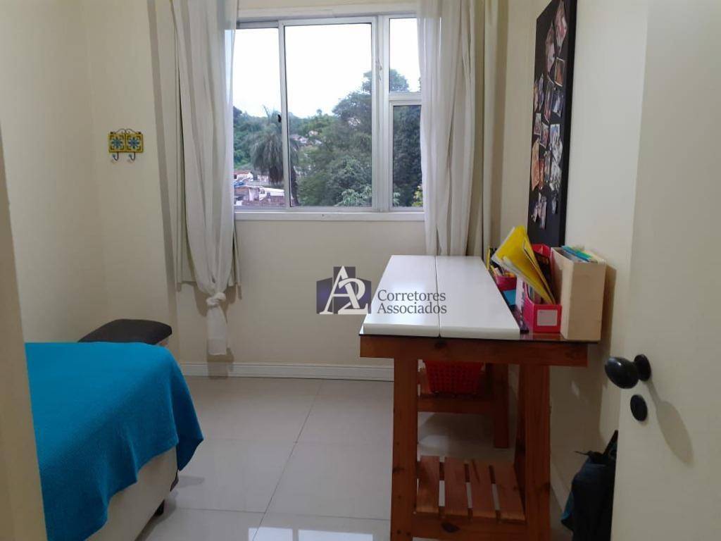 Apartamento à venda com 2 quartos, 68m² - Foto 9