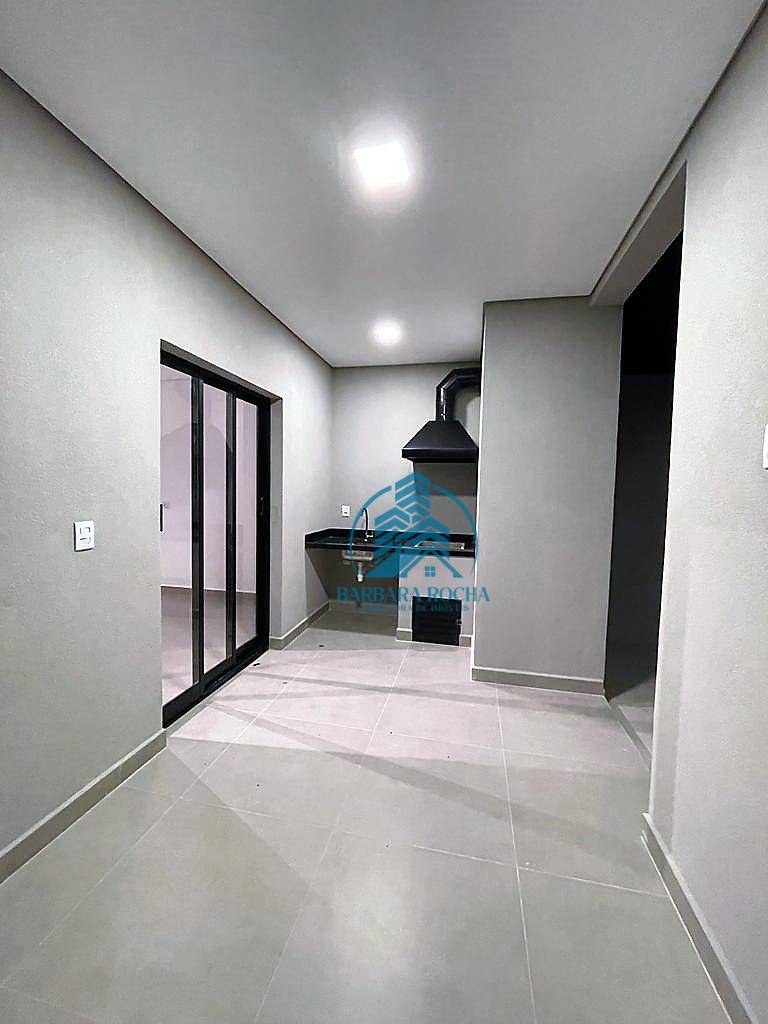 Casa à venda com 3 quartos, 133m² - Foto 8