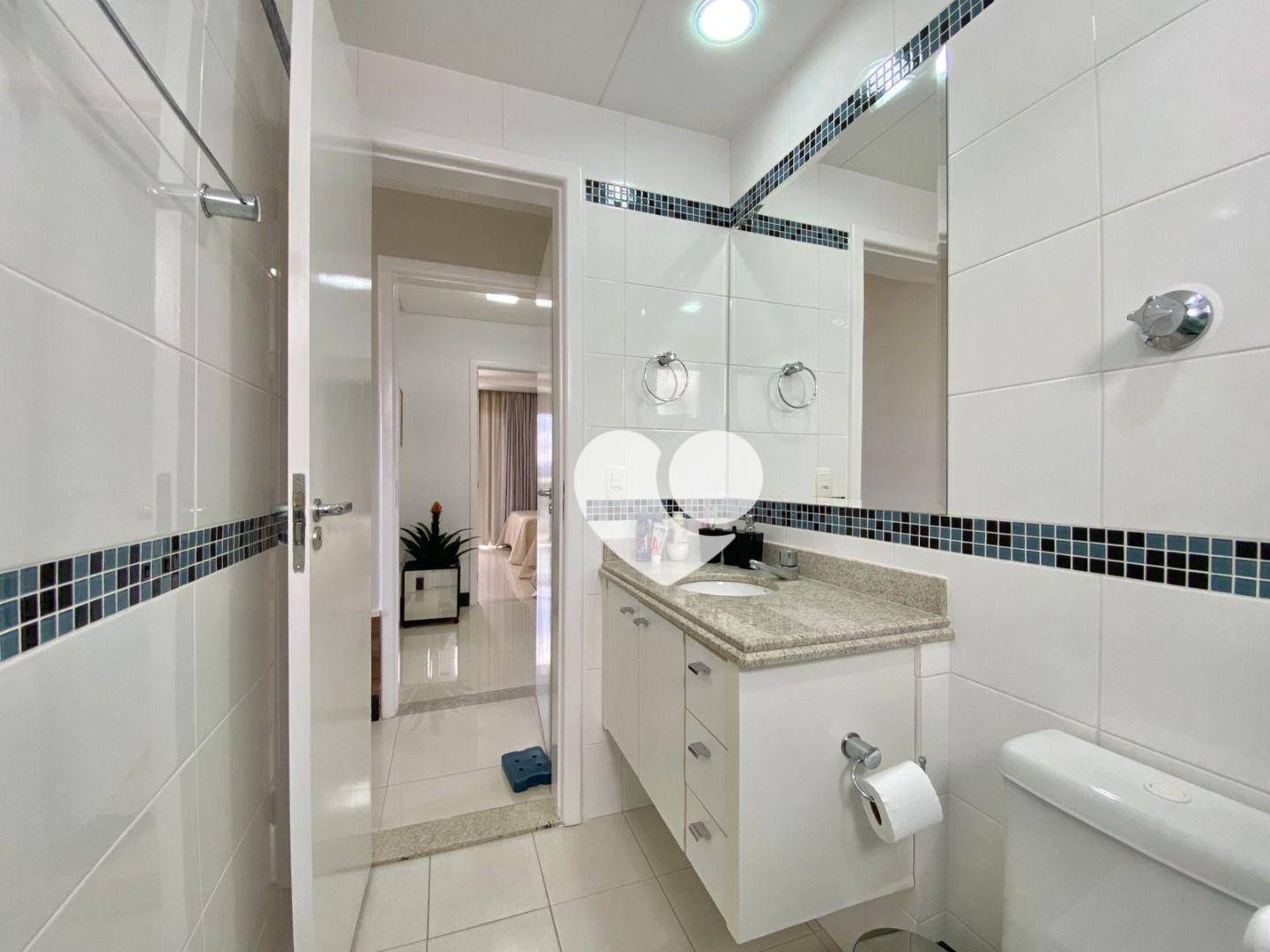 Cobertura à venda com 3 quartos, 259m² - Foto 14