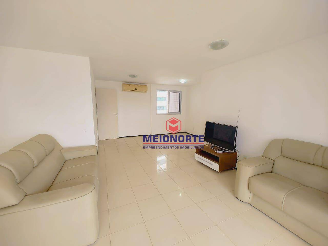 Apartamento para alugar com 4 quartos, 170m² - Foto 2