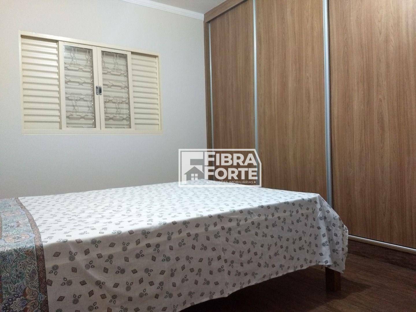 Casa à venda com 3 quartos, 220m² - Foto 13