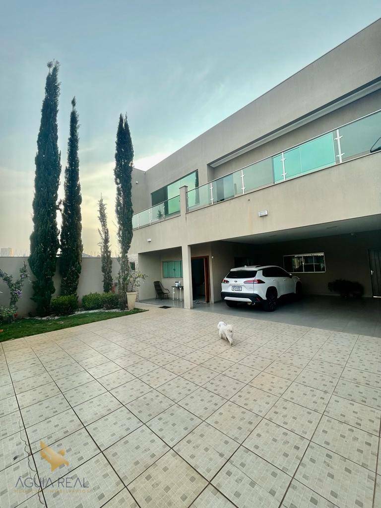 Sobrado à venda com 3 quartos, 351m² - Foto 2