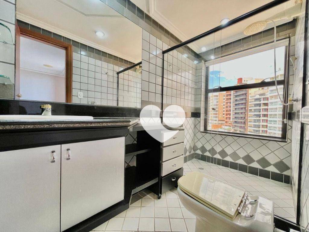 Apartamento à venda com 4 quartos, 180m² - Foto 20