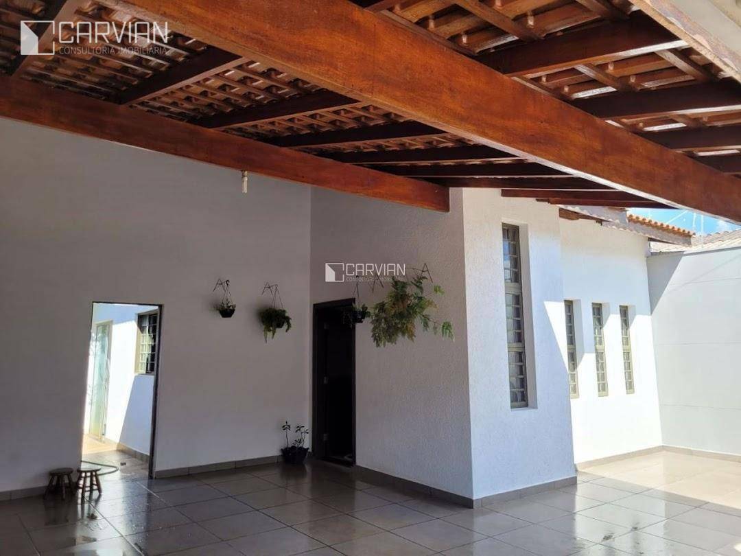 Casa à venda com 3 quartos, 170m² - Foto 7