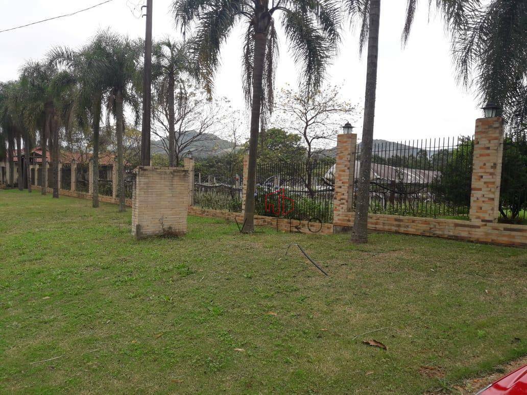 Sítio à venda com 5 quartos, 300m² - Foto 3