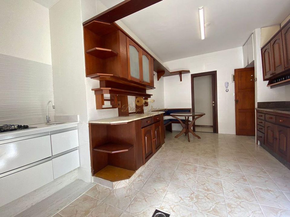 Casa à venda com 3 quartos, 800m² - Foto 21