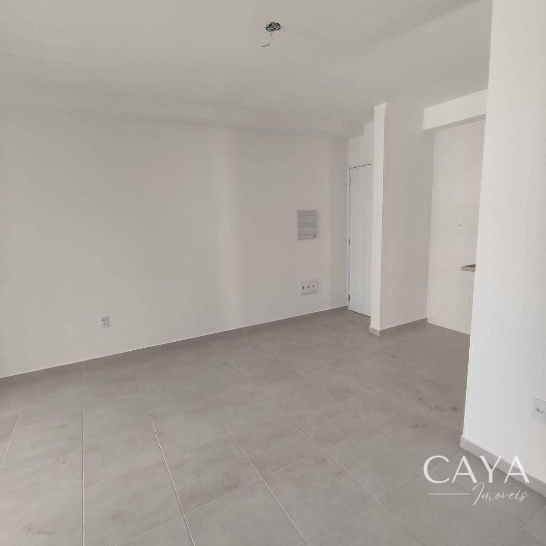 Apartamento à venda com 2 quartos, 61m² - Foto 2