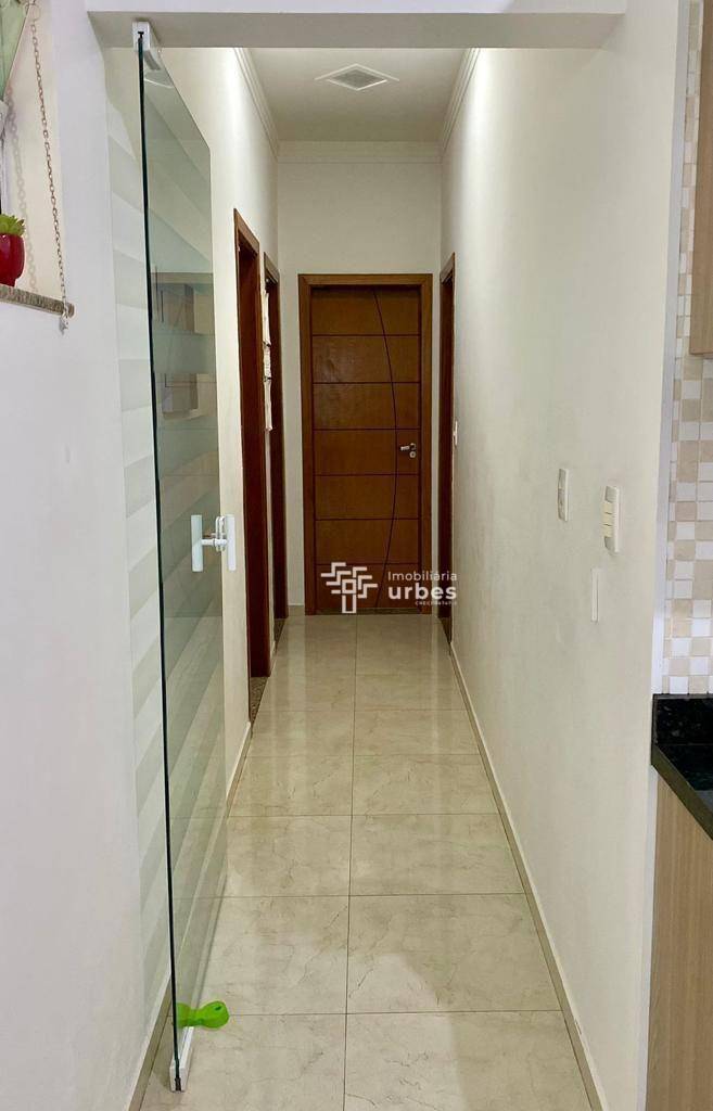 Casa à venda com 3 quartos, 200m² - Foto 11