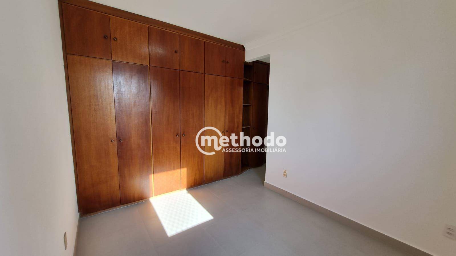 Apartamento à venda com 4 quartos, 150m² - Foto 12