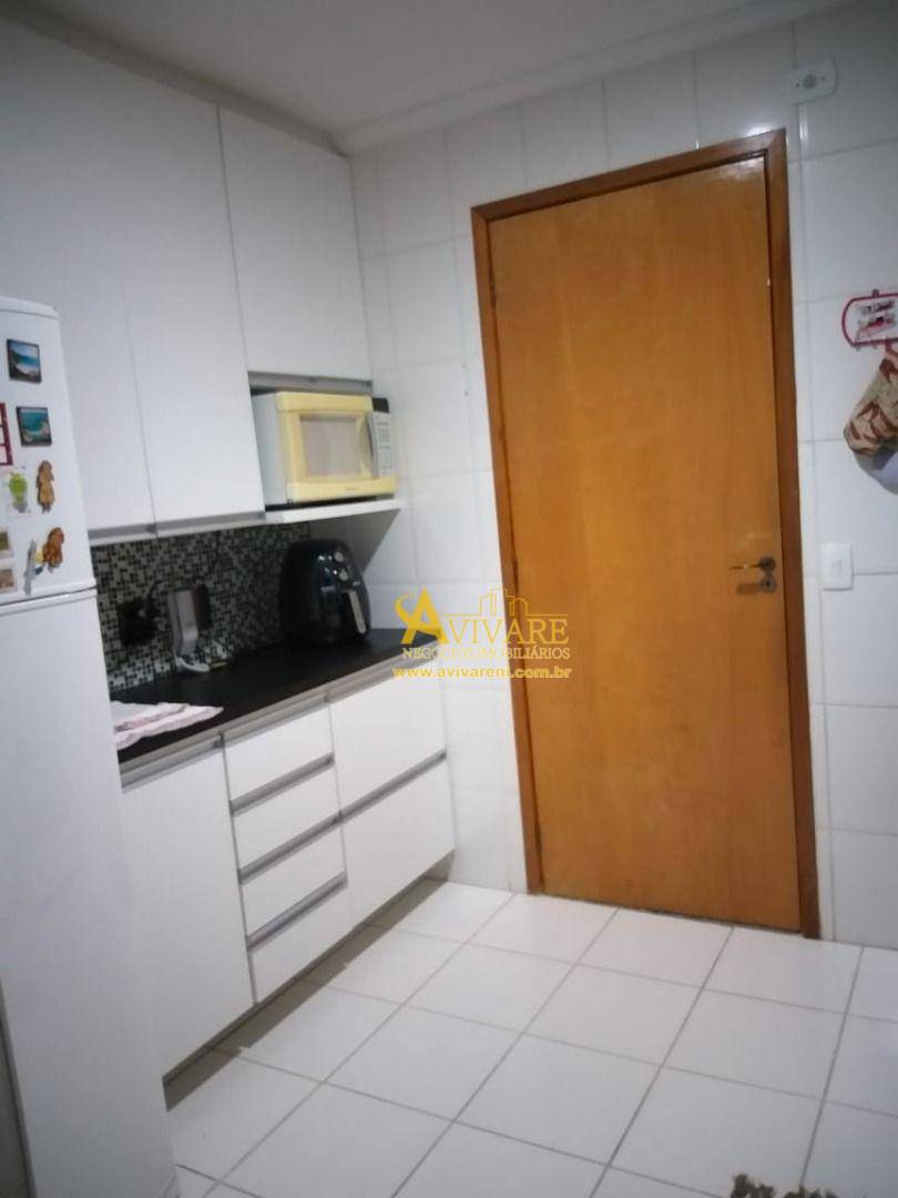 Apartamento à venda com 3 quartos, 82m² - Foto 17