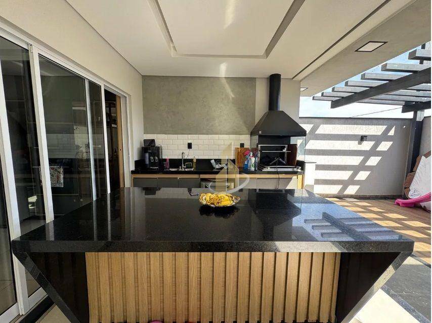 Sobrado à venda com 4 quartos, 200m² - Foto 14