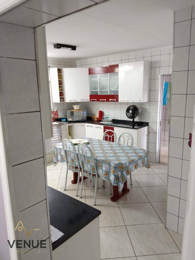 Sobrado à venda com 3 quartos, 254m² - Foto 15