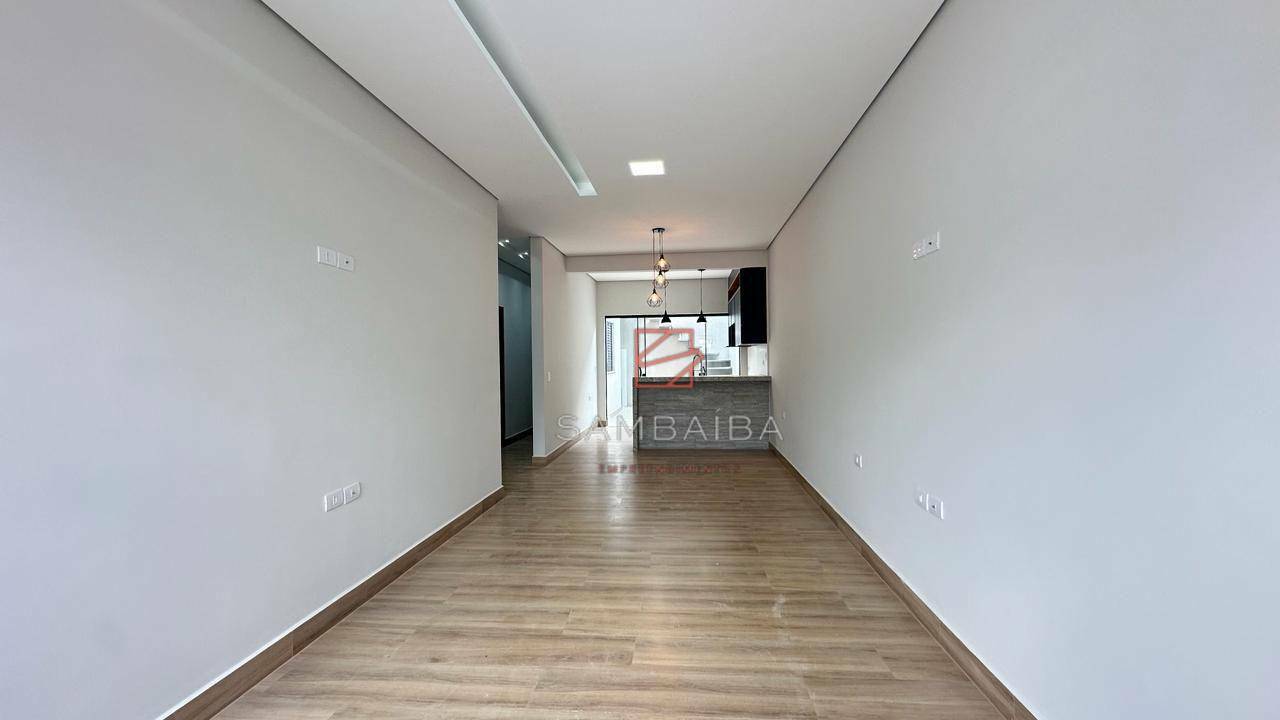 Casa à venda com 3 quartos, 121m² - Foto 4