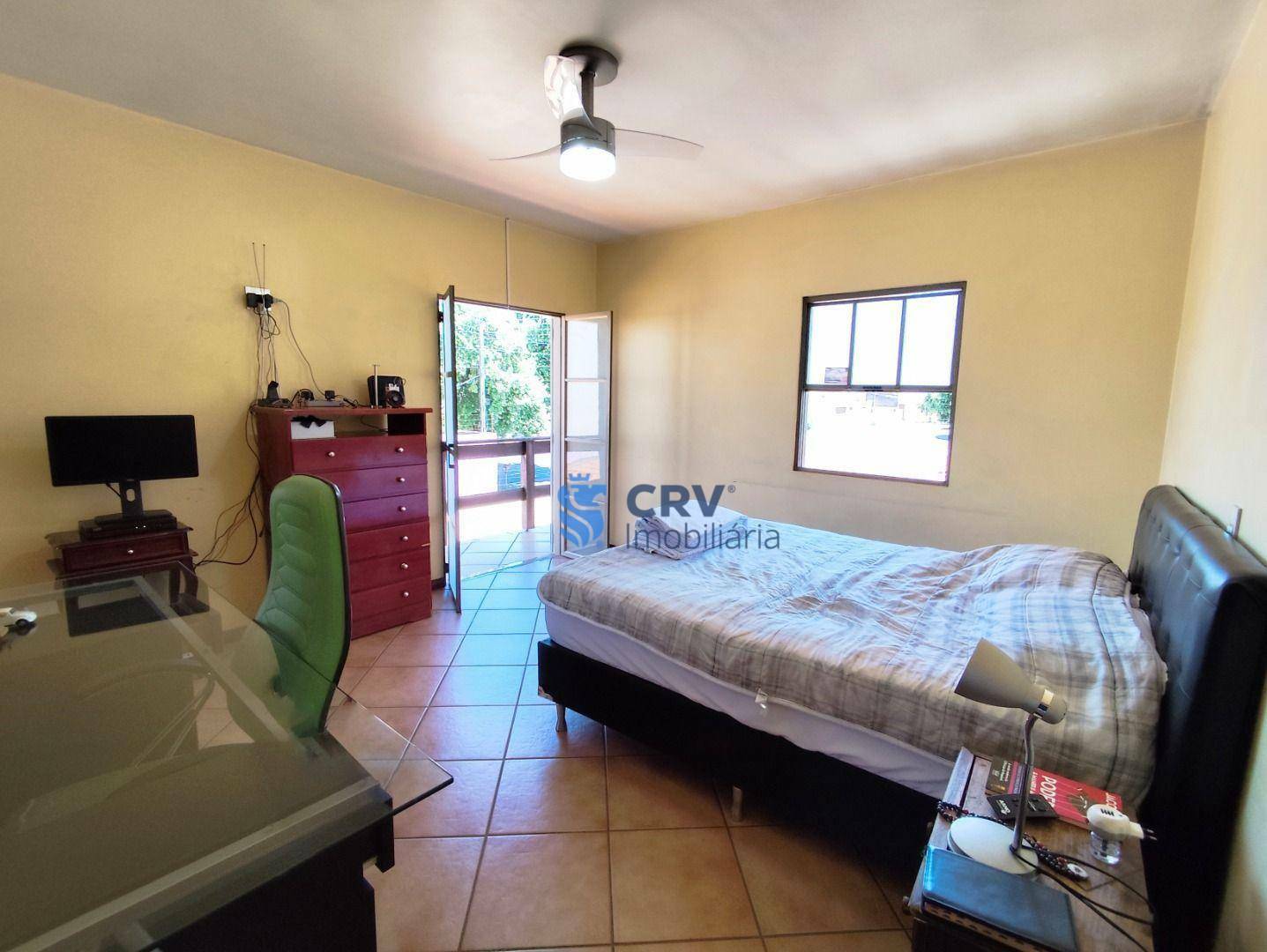 Casa à venda com 4 quartos, 300m² - Foto 8