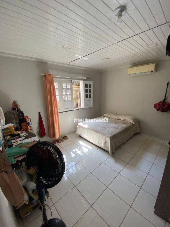 Casa à venda com 4 quartos, 300m² - Foto 4