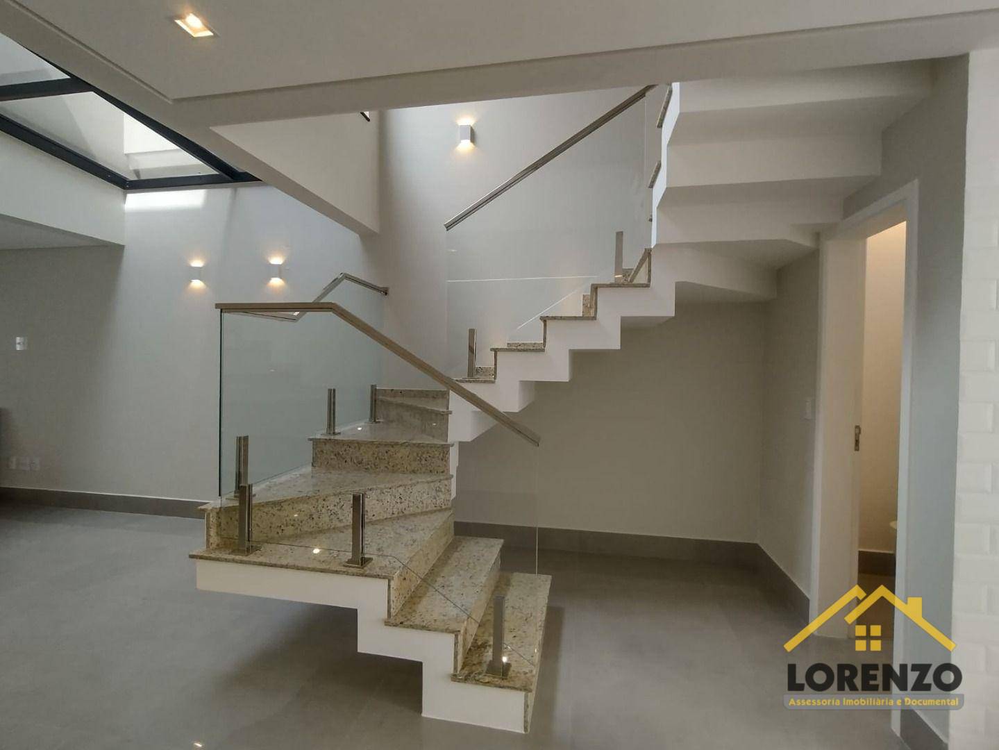 Sobrado à venda com 3 quartos, 200m² - Foto 4