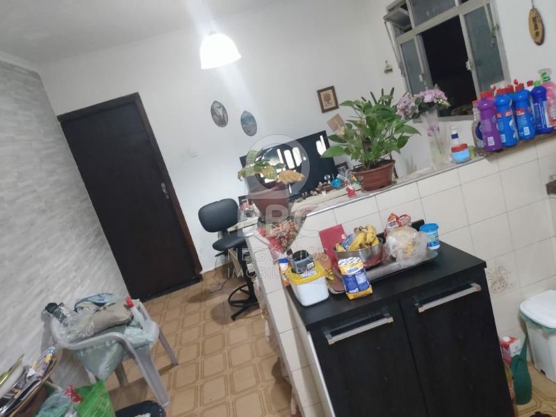 Casa à venda com 3 quartos, 150m² - Foto 3