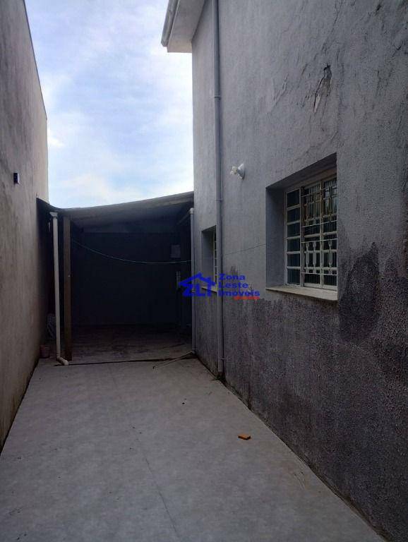 Sobrado à venda com 2 quartos, 128m² - Foto 28