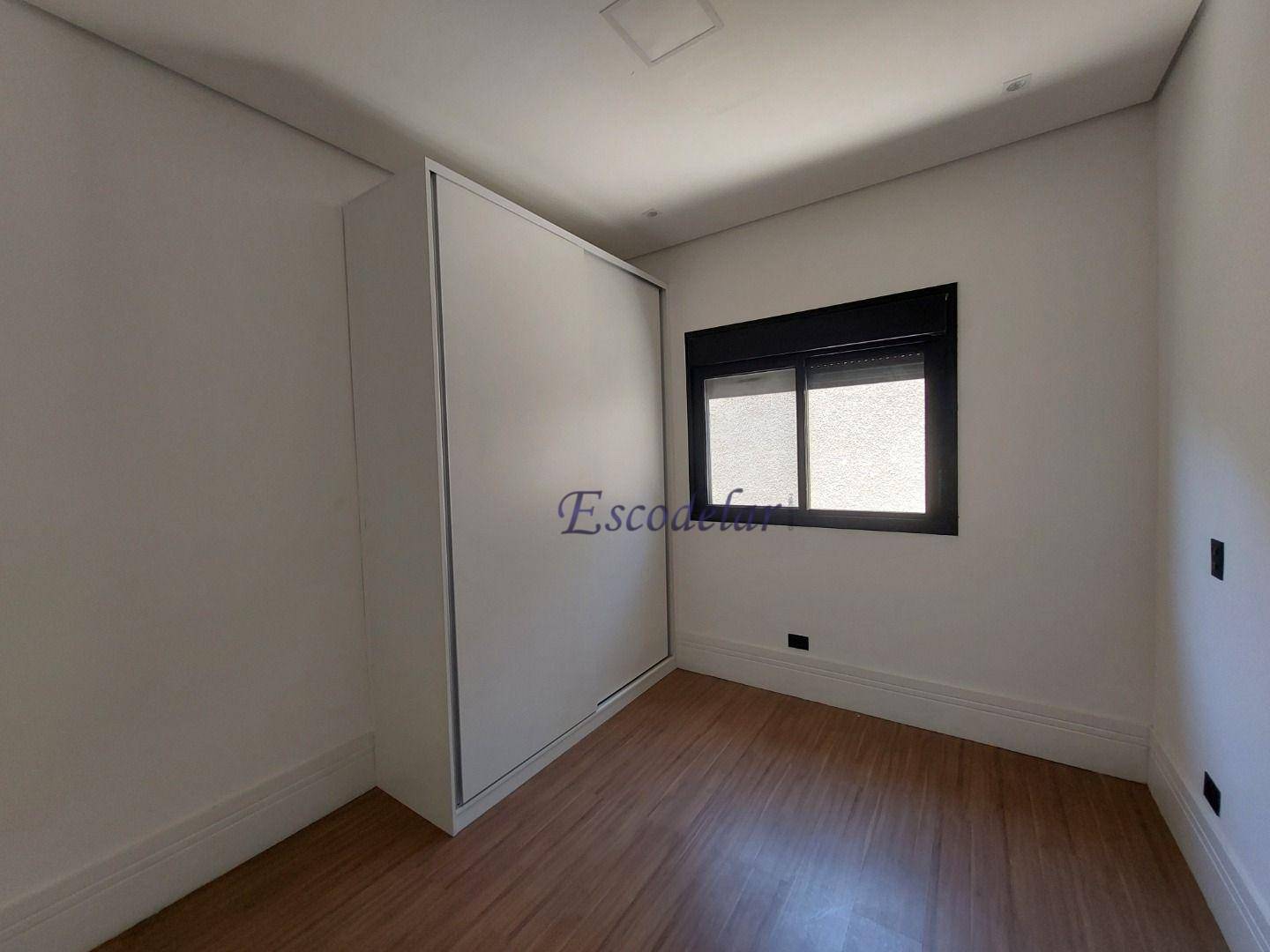 Casa de Condomínio à venda com 4 quartos, 200m² - Foto 18